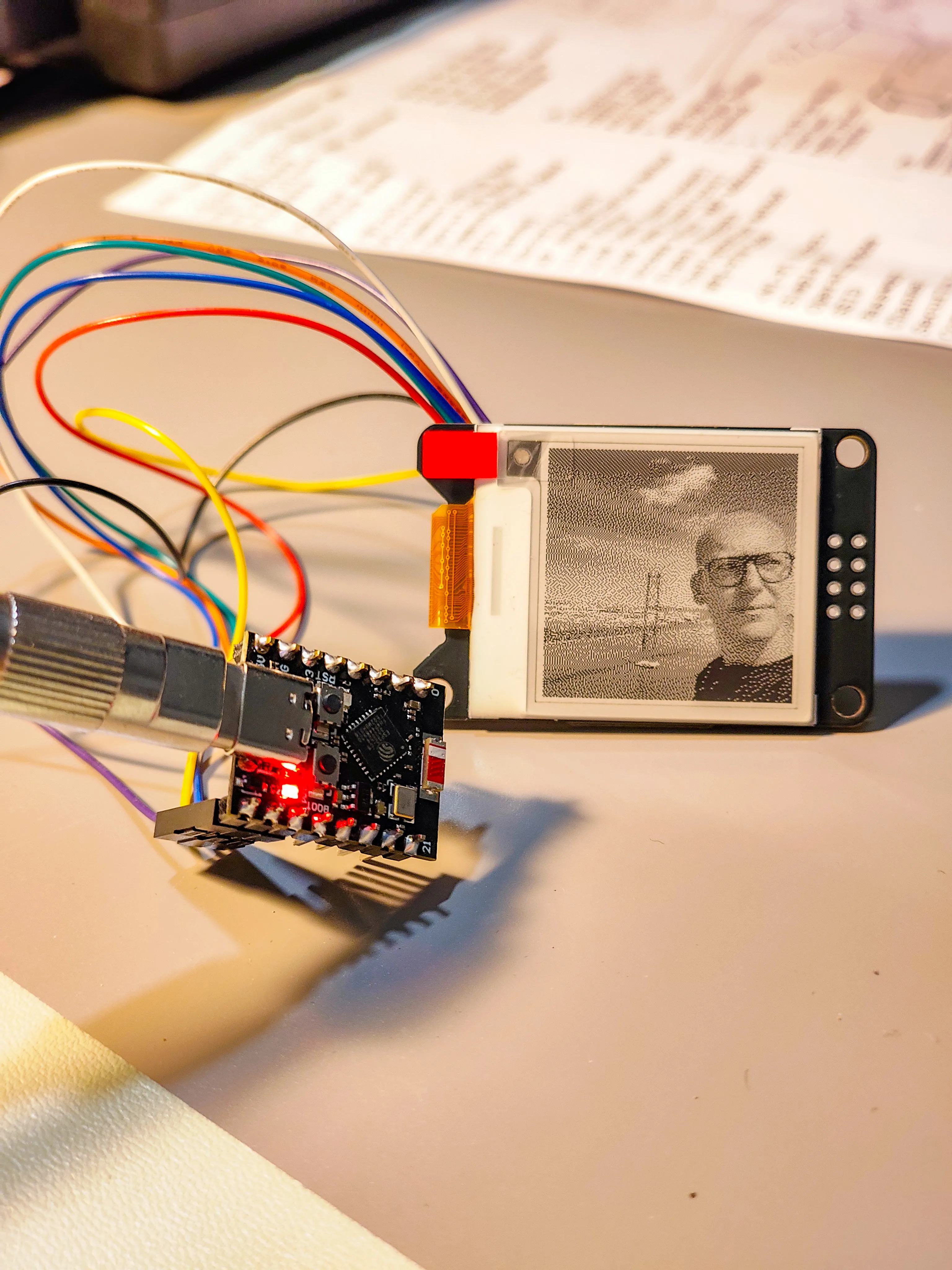 Estación meteorológica en pantalla e-paper con ESP32-C3